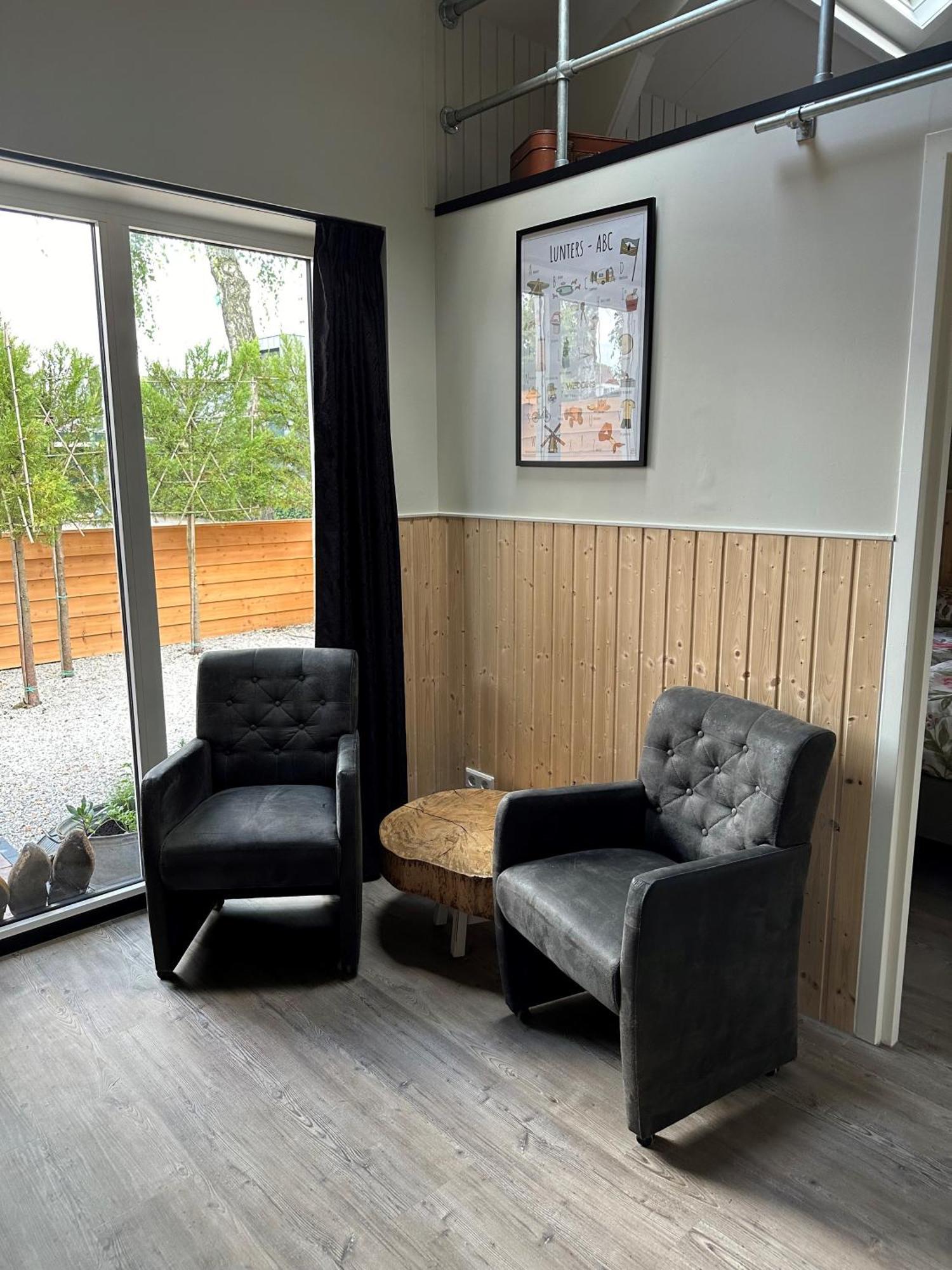 De Voorschuur Villa Lunteren Luaran gambar