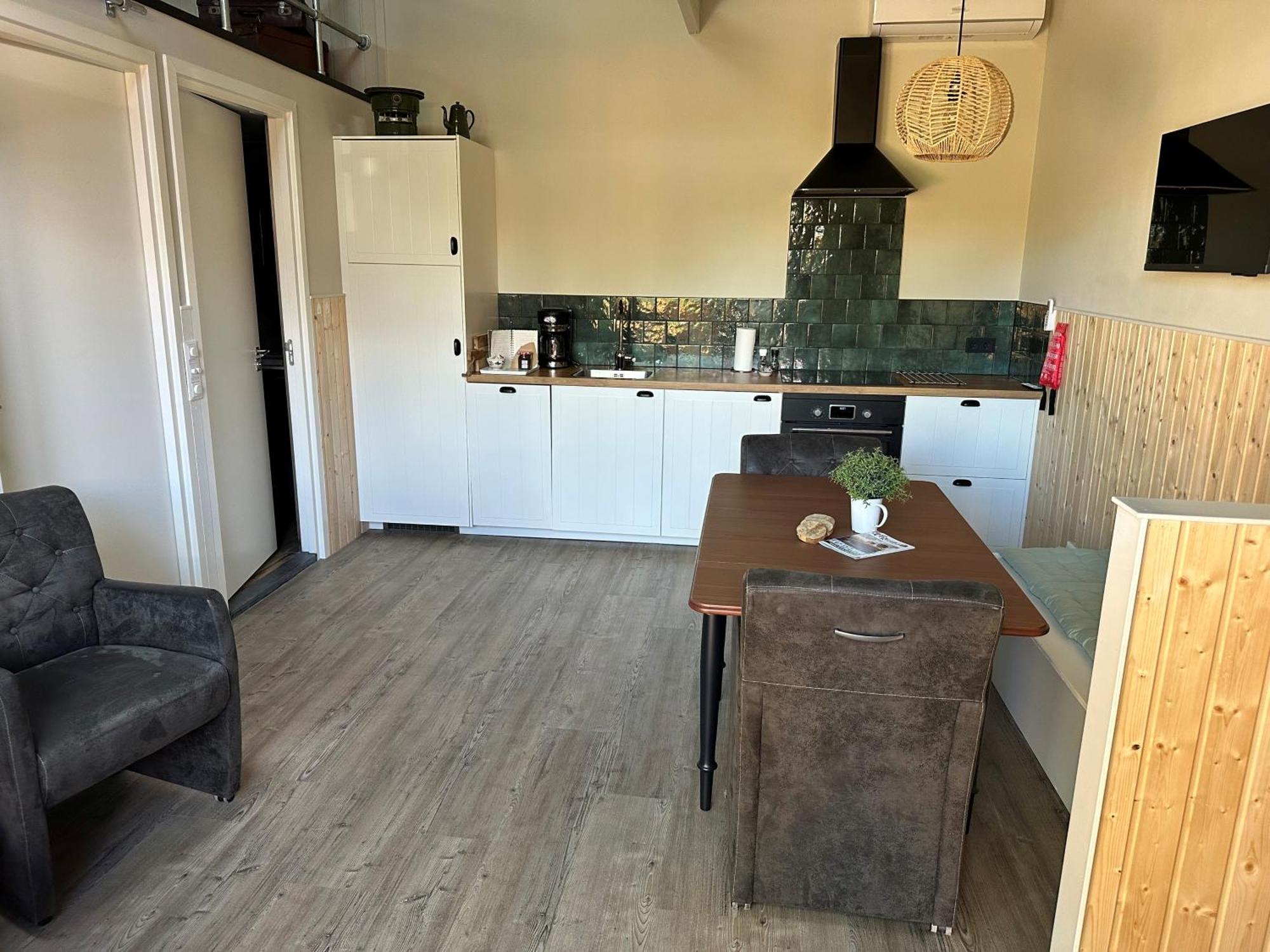 De Voorschuur Villa Lunteren Luaran gambar